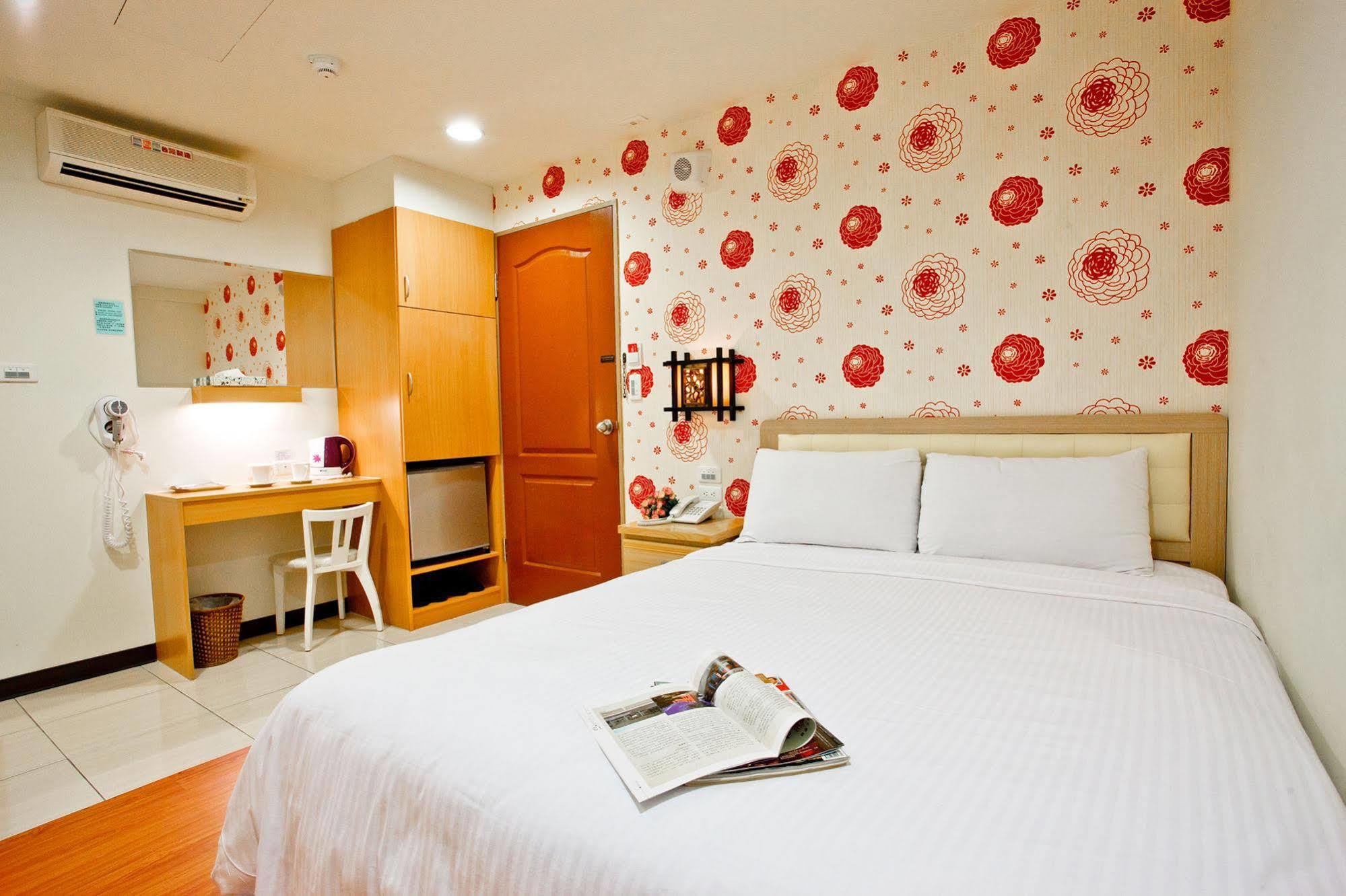 Green Park Commercial Hotel Tainan Exterior foto