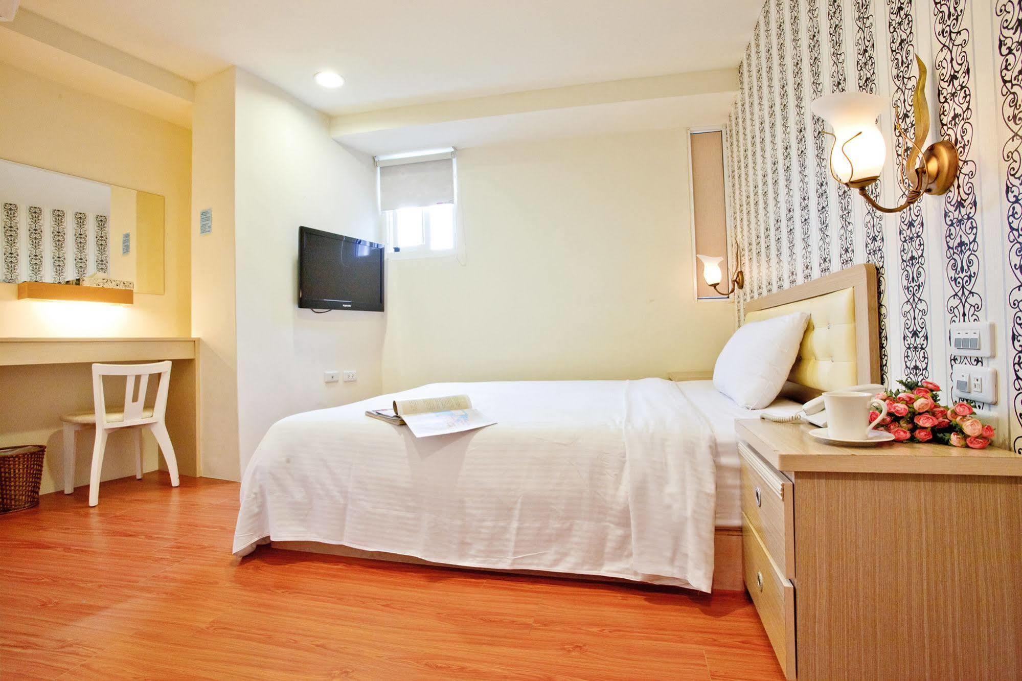 Green Park Commercial Hotel Tainan Exterior foto